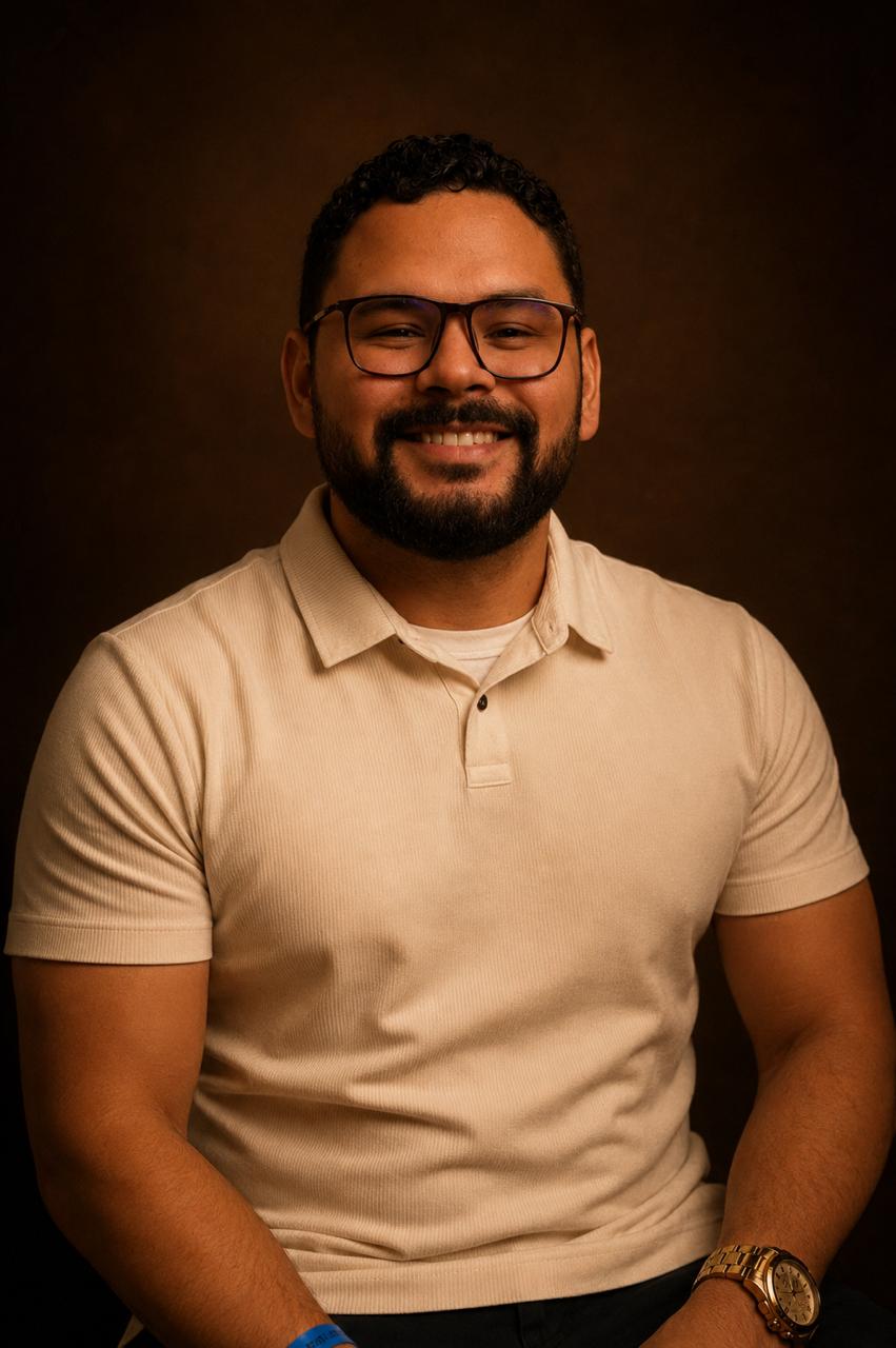 Retrato profissional de Feliphe Asevedo